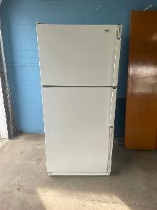 Inglus 30" Refrigerator.