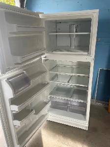 Inglus 30" Refrigerator. - Photo 2
