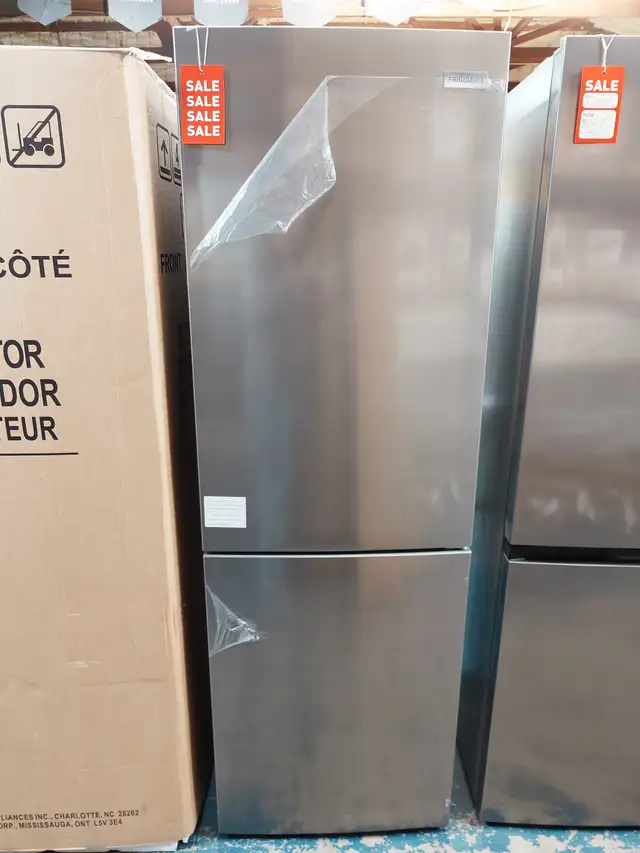 Frigidaire '24' Stainless Steel Bottom Freezer Top Fridge