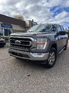 2022 Ford F-150 XLT - V8, Great condition, Clean Carfax!