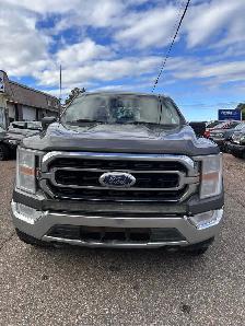 2022 Ford F-150 XLT - V8, Great condition, Clean Carfax! - Photo 4