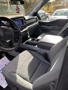 2022 Ford F-150 XLT - V8, Great condition, Clean Carfax! - Photo 8