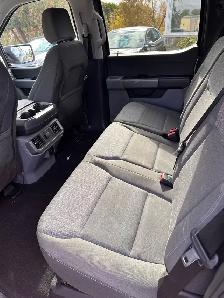2022 Ford F-150 XLT - V8, Great condition, Clean Carfax! - Photo 9