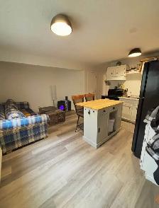 2 Bedroom, 1 Bathroom Suite. - Photo 7