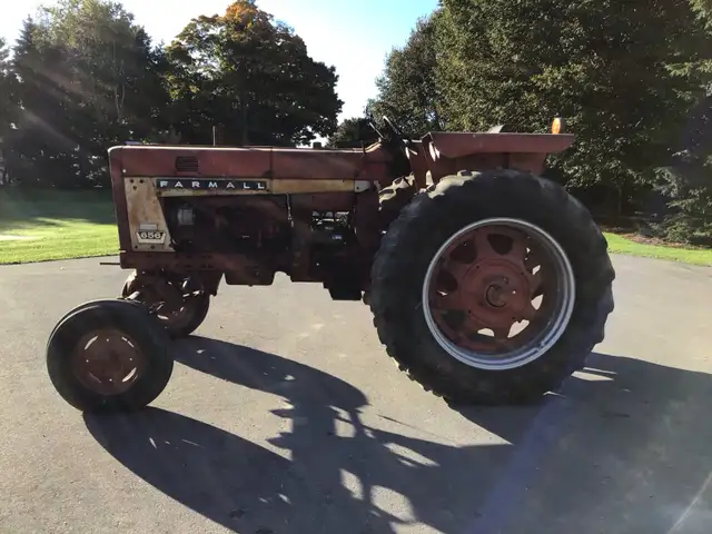 International 656