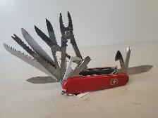 Swiss Army Knife w/Pouch (32916150)