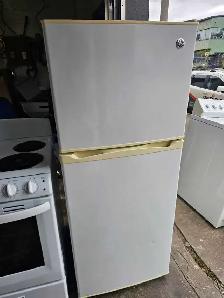 FRIDGE AND STOVE 24' - Photo 3