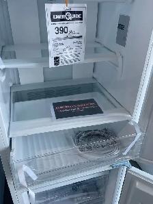 NEW 21.26" Moffat Panel Ready Bottom Freezer Fridge (8.76 Cu.Ft) - Photo 8