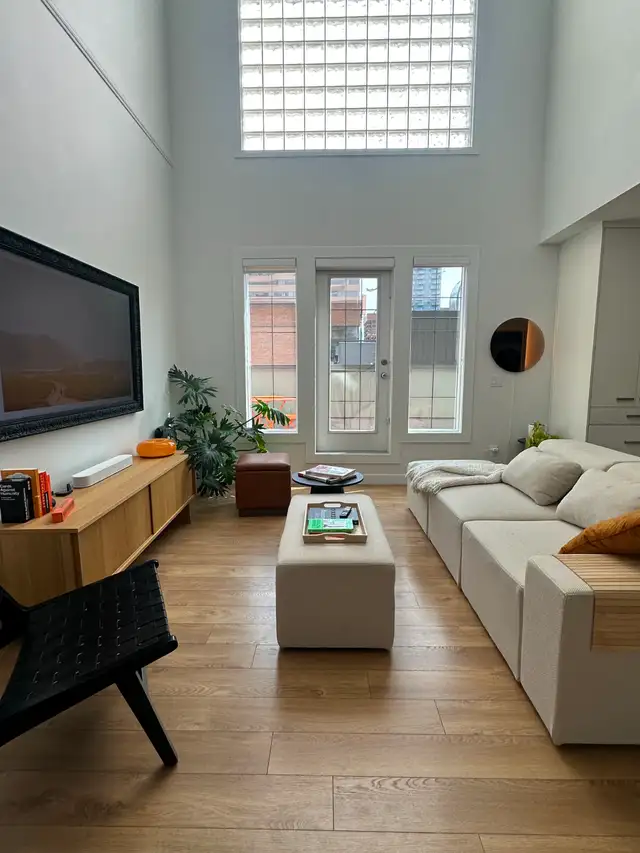 2 Storey Penthouse Loft in Beltline (Private Sale)