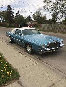 1976 Chrysler Cordoba 400 4 BBL - Photo 2