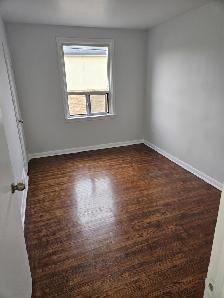 Spacious 3-Bedroom Apartment near KeelesDale Station - Photo 7