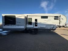 2012 HIGHLAND OPEN RANGE 375BHS,  SPACIOUS, LIXURIOUS. - Photo 16