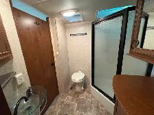 2012 HIGHLAND OPEN RANGE 375BHS,  SPACIOUS, LIXURIOUS. - Photo 25