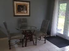 2 bed above ground walkout apt in detached home - Photo 7