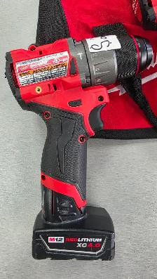 Milwaukee M12 Drill   Impact Driver Kit - Photo 2