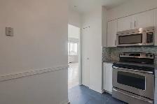 spacious 2bed,2bath condo for rent, Westmount adj. - ID 3089 - Photo 3