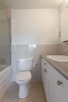 spacious 2bed,2bath condo for rent, Westmount adj. - ID 3089 - Photo 13