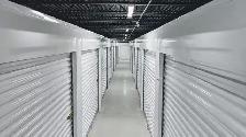 (25pi2) Entrepot de 25 pc Saint-Jerome Sur Baron Saint-Jérôme