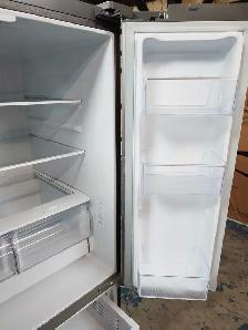 Samsung '30' Stainless Steel French Door Fridge on Sale‼️ - Photo 7