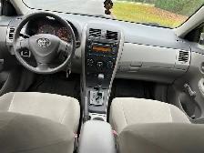 Toyota Corolla 2010 Automatique  très propre - Photo 3