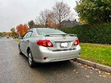 Toyota Corolla 2010 Automatique  très propre - Photo 5