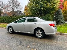 Toyota Corolla 2010 Automatique  très propre - Photo 9