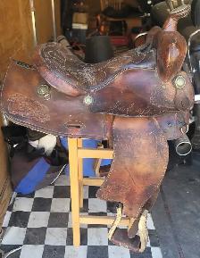 WESTERN SADDLE - Photo 2