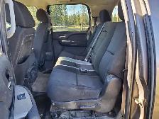 2012 Chevrolet 2500 Suburban - Photo 7