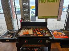 NEW Blackstone 28' Griddle Cooking Station – $495