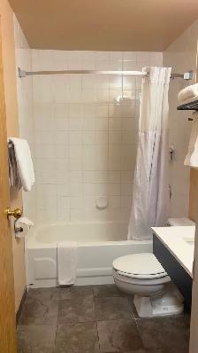 Rooms for Rent-Flexible 28-Day Stays (Workers and students - Photo 3