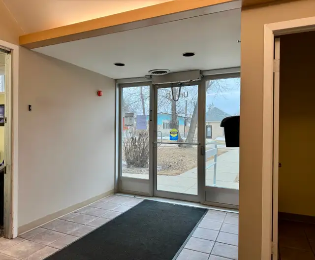 Commercial Office & Training Space for Lease – 431 Thames Avenue
