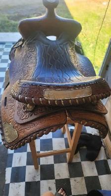 WESTERN SADDLE - Photo 2