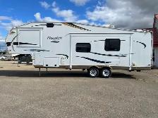 2013 FOREST RIVER FLAGSTAFF 8528HW BUNKHOUSE, SPACIOUS - Photo 37