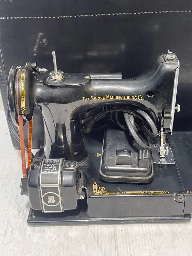 Singer Sewing Machine