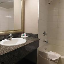Long-Term Accommodation for Workers and Students – Kamloops - Photo 2
