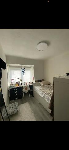 Single women only rooms for rent - Photo 2