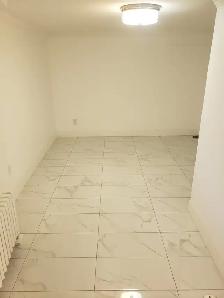 High Park Apartment !! - Photo 2