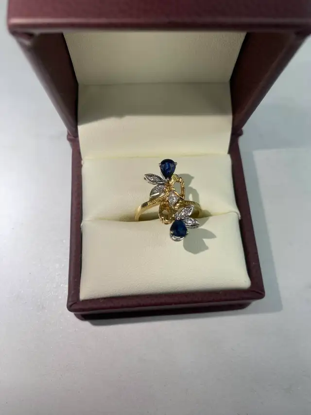18K Gold Sapphire & Diamond Flower Ring