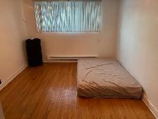 bachelor for rent. ( 2 and 1/2)