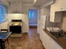 bachelor for rent. ( 2 and 1/2) - Photo 5