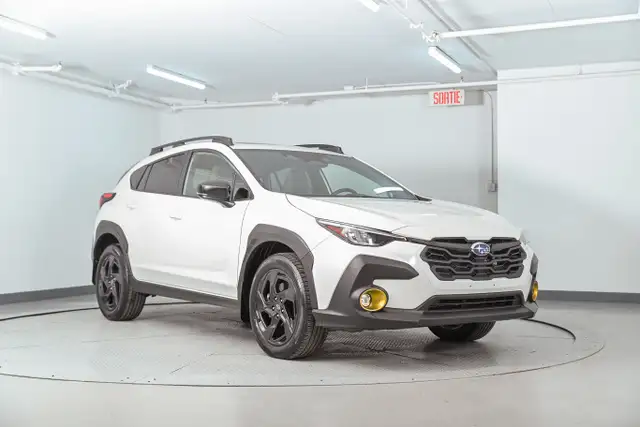 2024 Subaru Crosstrek Onyx // 2.5L, Toit Ouvrant, Mags, Apple Ca