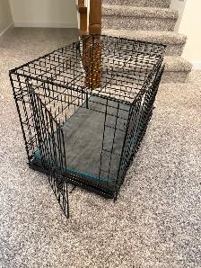 Dog crate ideal for dog up to 45lbs with 2 entry doors