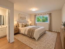FULLY RENOVATED 3-BEDROOM EXECUTIVE BUNGALOW ON RAVINE LOT - Photo 4