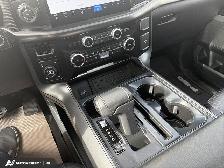 2024 Ford F-150 Lariat 502A Hybrid w/Leather, Moonroof, and Nav! - Photo 15