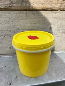 1 gallon pails