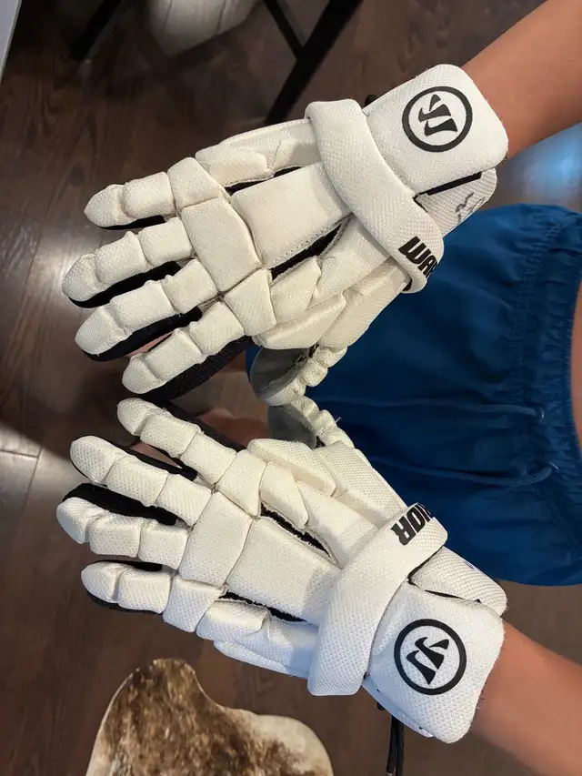 Lacrosse Gloves - Size small (10 inch)