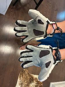 Lacrosse Gloves - Size small (10 inch) - Photo 2