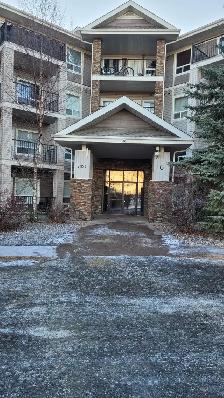 2 beds 2 baths available for rent at South Terwillegar Dr NW Edm