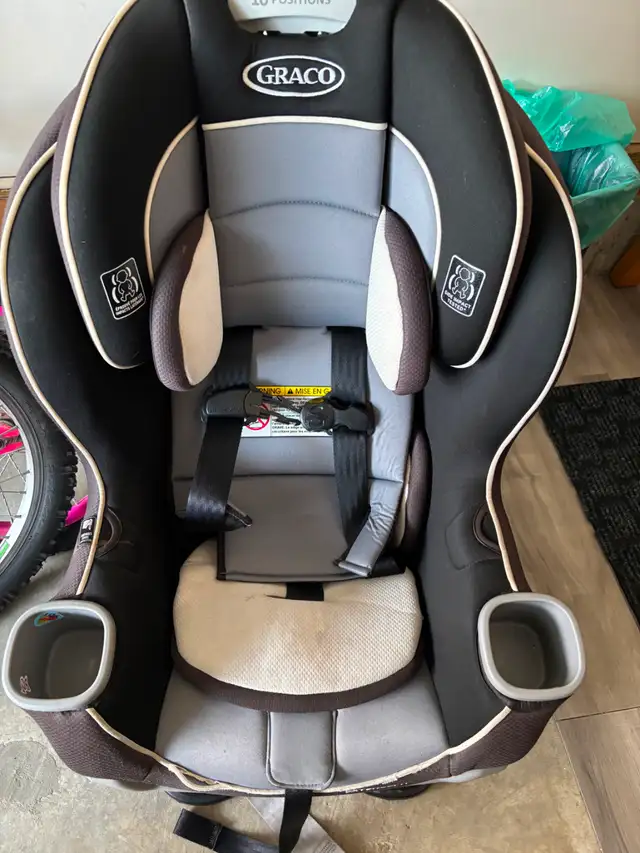 Graco Extend2Fit Convertible Car Seat, 2-in-1 Forward & Rear-Fac