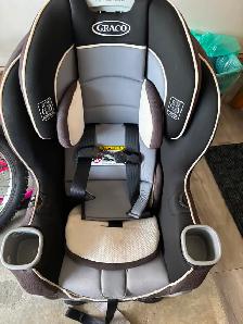Graco Extend2Fit Convertible Car Seat, 2-in-1 Forward & Rear-Fac